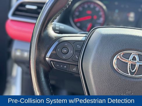 Used 2022 Toyota Camry XSE image 13