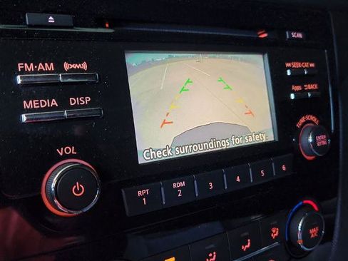 Certified 2016 Nissan Rogue S FWD image 20