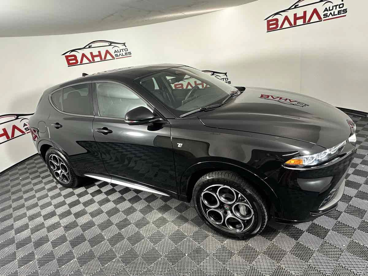 Used 2024 Alfa Romeo Tonale Ti AWD/4WD image 12