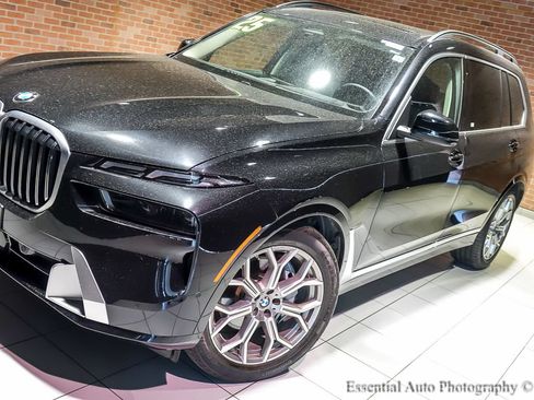 Used 2025 BMW X7 xDrive40i w/ Premium Package AWD/4WD image 6