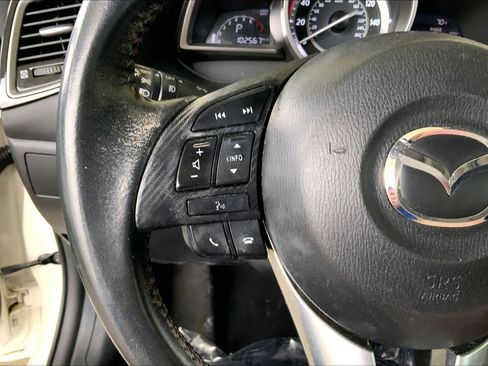 Used 2015 MAZDA MAZDA3 i Touring w/ Technology Package image 23