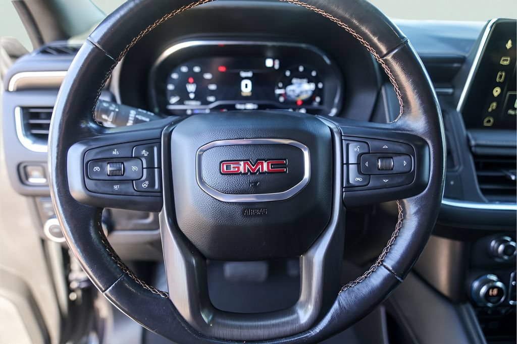 Used 2023 GMC Yukon AT4 AWD/4WD image 15