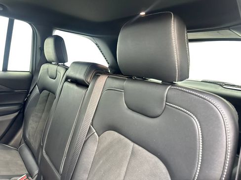Used 2023 Jeep Grand Cherokee Altitude AWD/4WD image 35