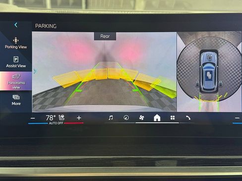 Used 2024 BMW X5 xDrive40i w/ M Sport Package image 48