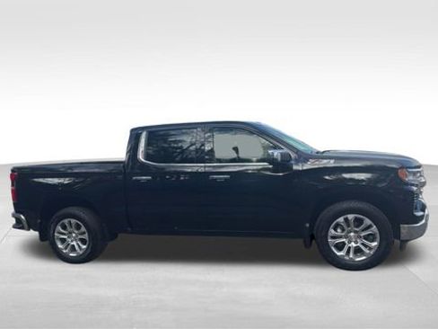 Used 2023 Chevrolet Silverado 1500 LTZ image 3