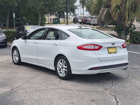 Used 2016 Ford Fusion SE FWD image 7