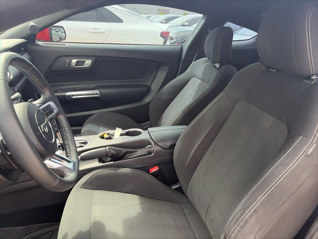 Used 2019 Ford Mustang Coupe RWD image 5