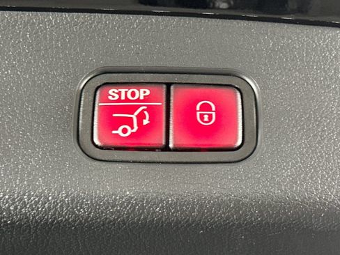 Certified 2023 Mercedes-Benz GLC 300 image 21