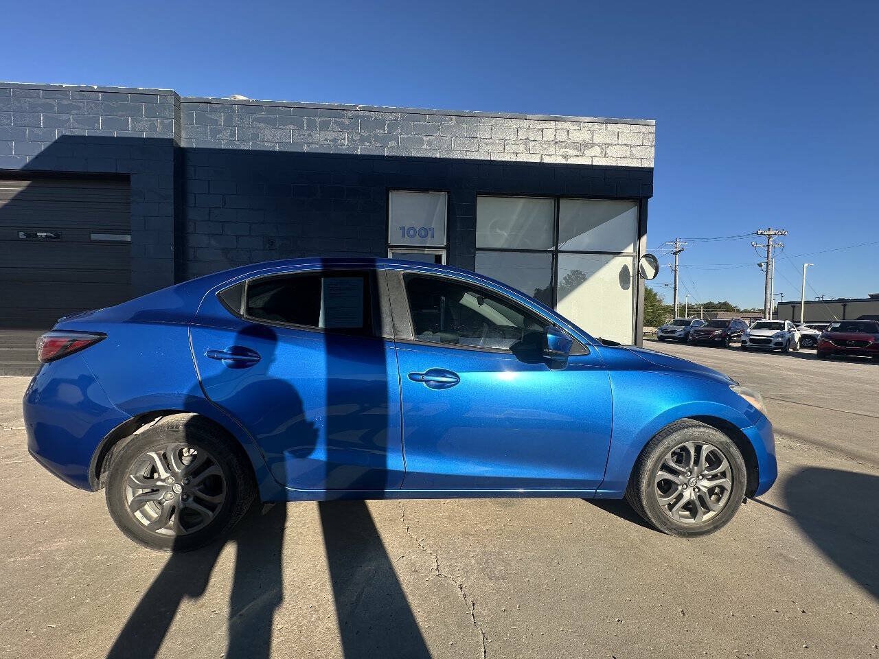Used 2019 Toyota Yaris LE FWD image 7