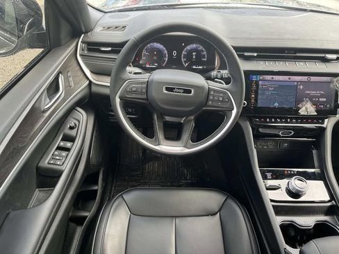 New 2026 Jeep Grand Cherokee L Limited w/ MOPAR Finishing Package AWD/4WD image 14