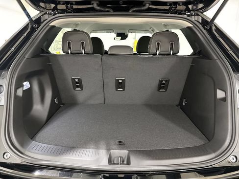 New 2027 Chevrolet Bolt LT w/ Comfort Package FWD image 24