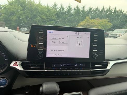 Used 2022 Toyota Sienna LE FWD image 14