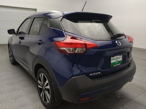 Used 2019 Nissan Kicks SR w/ SR Premium Package FWD image 5