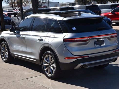 Certified 2022 Lincoln Corsair FWD w/ Premium Package image 10