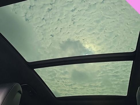 Used 2022 Genesis GV70 3.5T Sport w/ Sport Prestige Package image 22