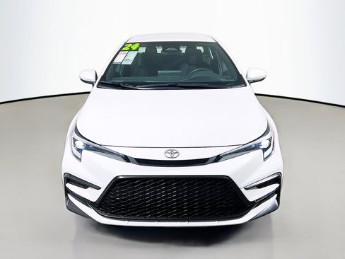 Used 2024 Toyota Corolla SE image 11