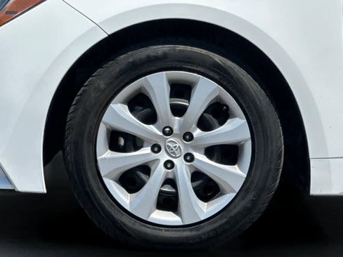 Used 2024 Toyota Corolla LE FWD image 27