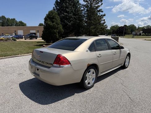 Used 2009 Chevrolet Impala LS FWD image 4