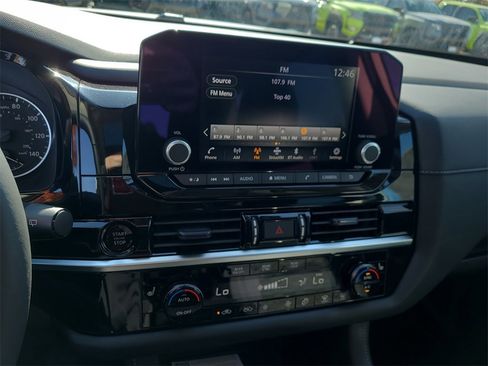 New 2025 Nissan Pathfinder SV image 16