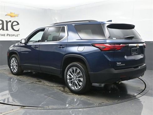 Used 2023 Chevrolet Traverse LT image 36