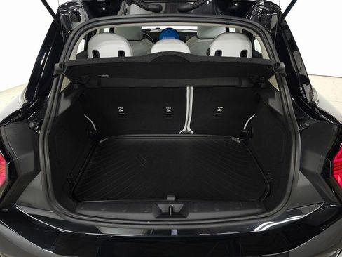 New 2025 MINI Cooper 4-Door Hardtop image 9