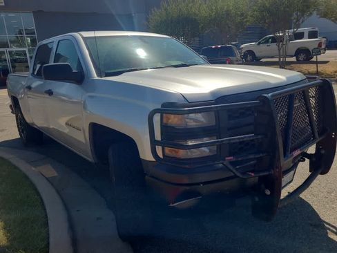 Used 2015 Chevrolet Silverado 1500 W/T AWD/4WD image 3