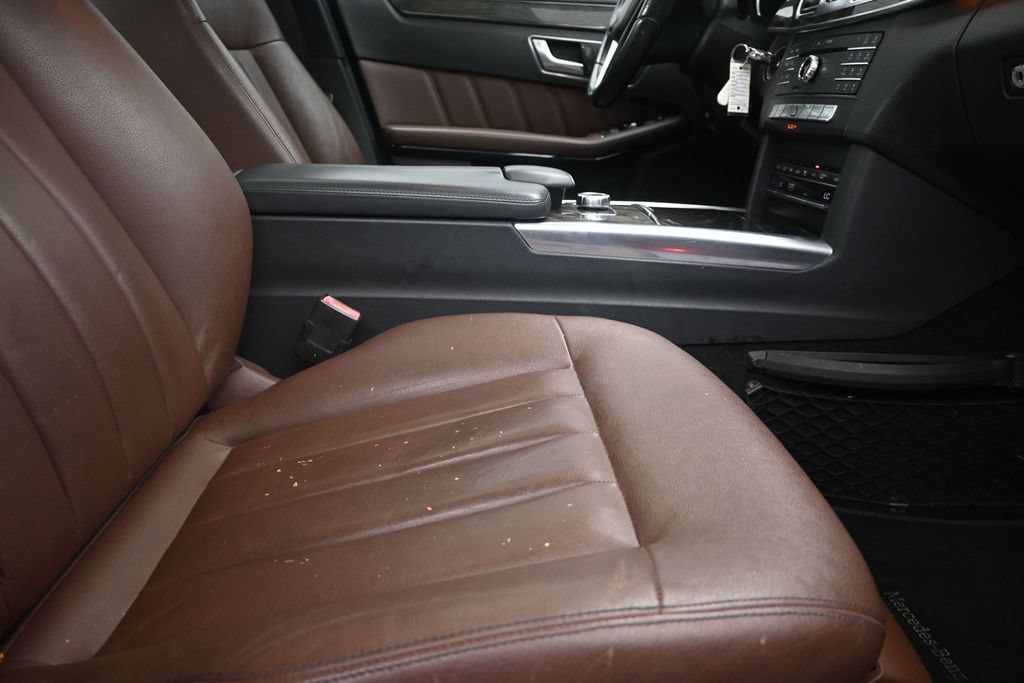 Used 2016 Mercedes-Benz E 350 4MATIC Sedan image 25