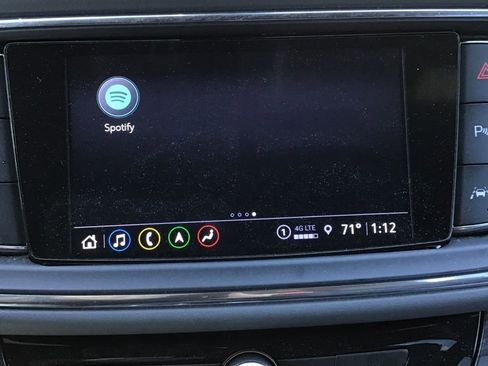 Used 2024 Buick Enclave Premium image 12