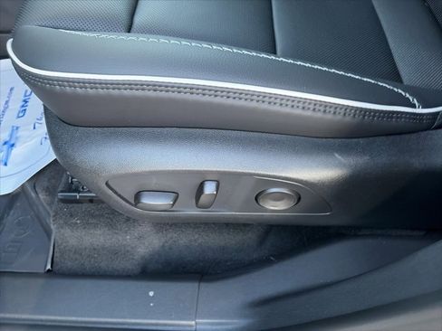 New 2026 GMC Acadia Denali w/ Super Cruise Package image 18