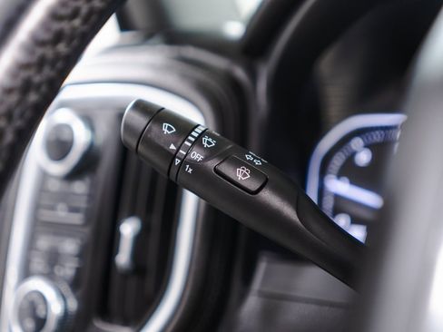 Used 2022 GMC Sierra 3500 SLE w/ SLE Convenience Package image 19