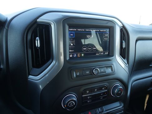 Used 2025 Chevrolet Silverado 2500 W/T w/ WT Convenience Package image 23