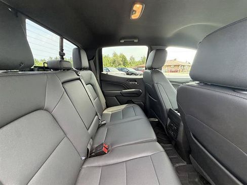 Used 2024 GMC Canyon Elevation w/ Convenience Package AWD/4WD image 18