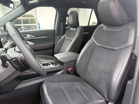Used 2026 Ford Explorer ST w/ Sun And Sound Package AWD/4WD image 22
