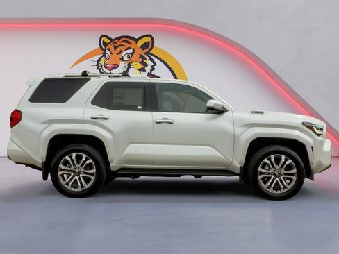 New 2026 Toyota 4Runner Limited AWD/4WD image 4