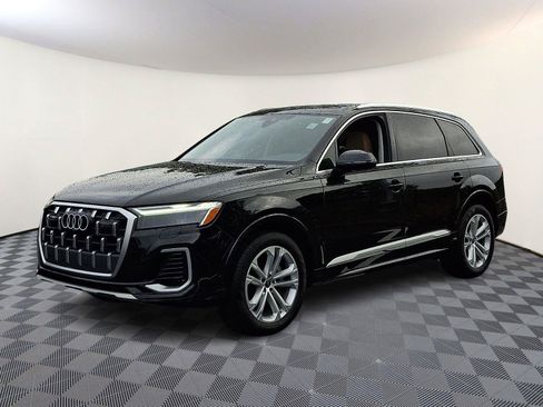 Used 2025 Audi Q7 3.0T Premium Plus w/ Premium Plus Package AWD/4WD image 3