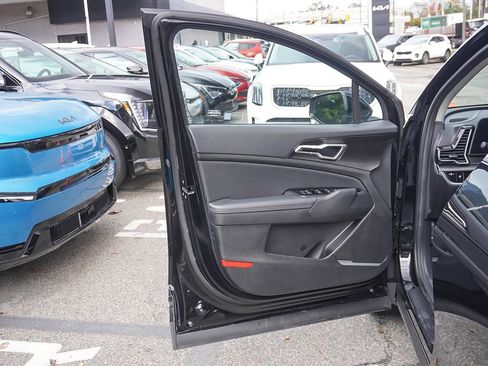 Used 2023 Kia Sportage EX image 23