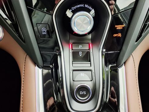 Used 2025 Acura RDX SH-AWD w/ Advance Package image 21