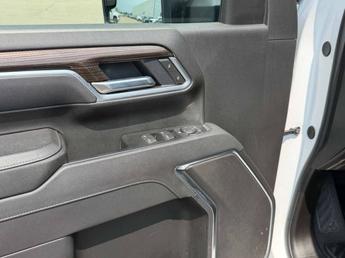 Used 2025 Chevrolet Silverado 2500 LT w/ Convenience Package AWD/4WD image 26
