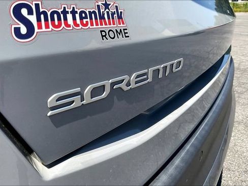 Used 2024 Kia Sorento S w/ Panoramic Sunroof Package FWD image 26