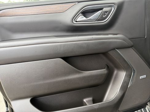 Used 2022 Chevrolet Tahoe High Country image 10