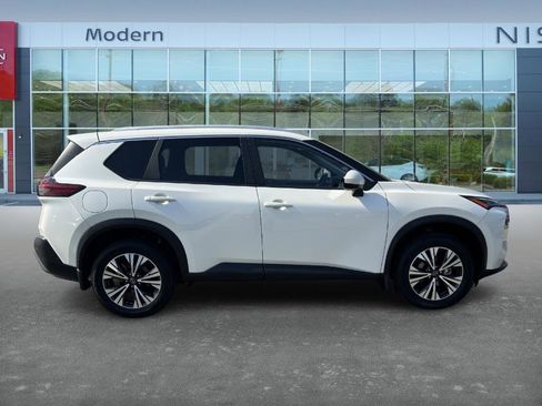 Certified 2023 Nissan Rogue SV w/ SV Premium B Package image 4