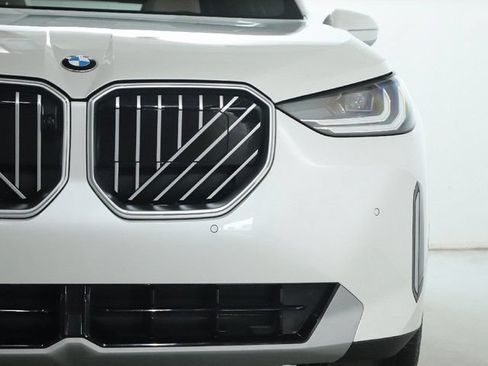 Used 2026 BMW X3 xDrive30i w/ Premium Package AWD/4WD image 8