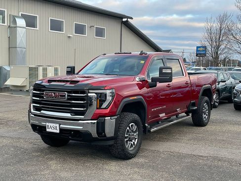 Used 2024 GMC Sierra 2500 SLE w/ SLE Value Package; image 8