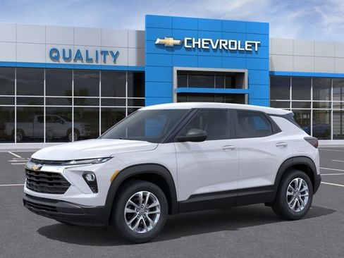 New 2026 Chevrolet TrailBlazer LS FWD image 2