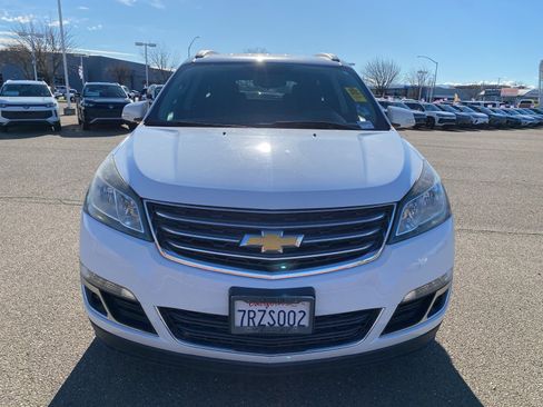 Used 2016 Chevrolet Traverse LT w/ Style and Technology Package image 6