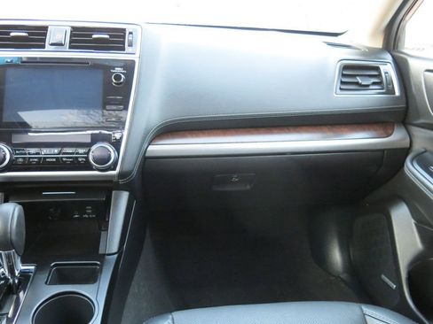 Used 2019 Subaru Outback 3.6R Limited image 21