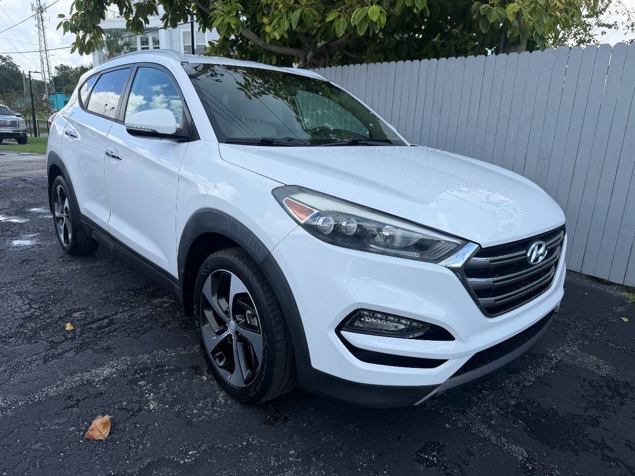 Used 2016 Hyundai Tucson Limited FWD image 1