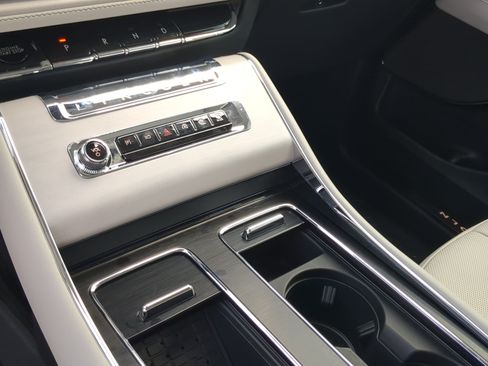 New 2026 Lincoln Aviator Reserve w/ Illumination Package RWD image 18