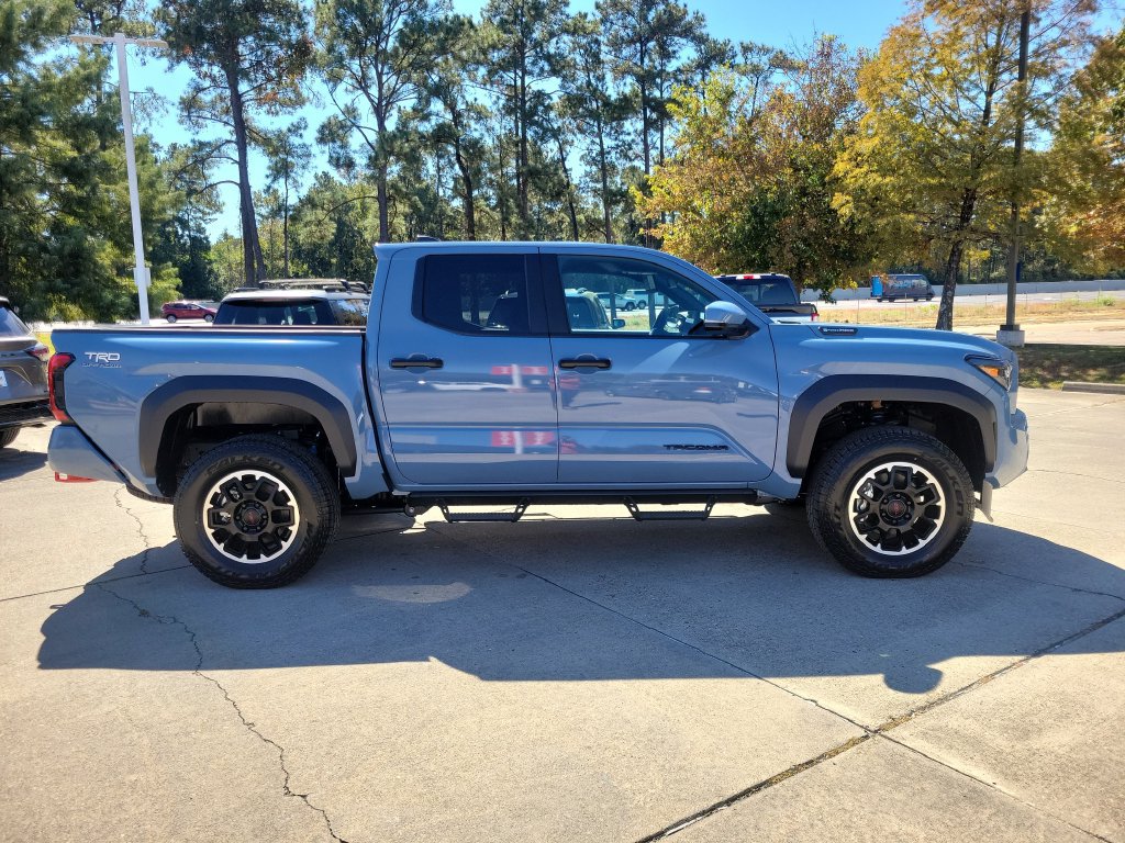 Certified 2026 Toyota Tacoma TRD Off-Road w/ TRD Off Road Upgrade Package AWD/4WD image 24