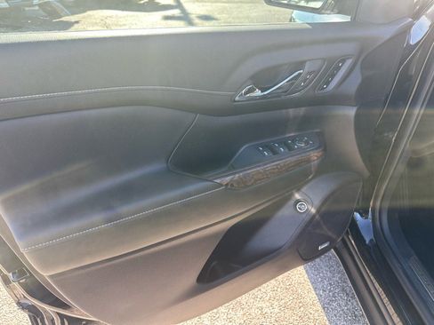 Used 2020 GMC Acadia Denali w/ Technology Package image 16